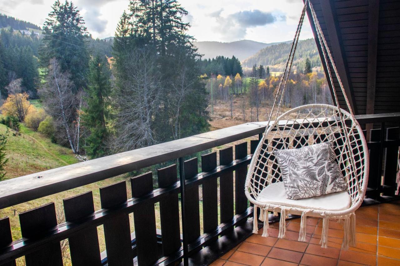 Blackncozy - Grosszuegiges Designappartement Mit Boxspringbetten Und Heimkino Feldberg  Kültér fotó