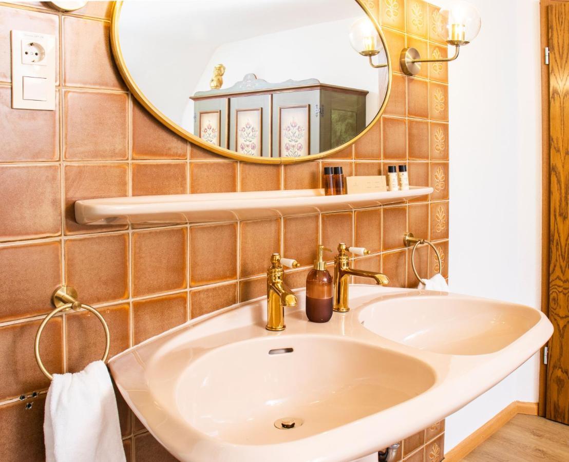 Blackncozy - Grosszuegiges Designappartement Mit Boxspringbetten Und Heimkino Feldberg  Kültér fotó